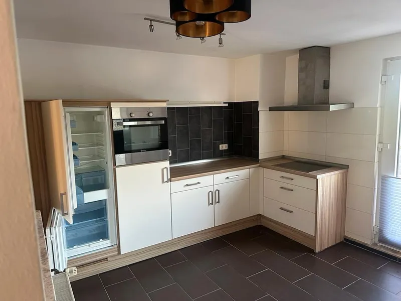 Wohnen mit Charakter: 2,5-Zimmer-Wohnung in Berlin-Marzahn — photo 1